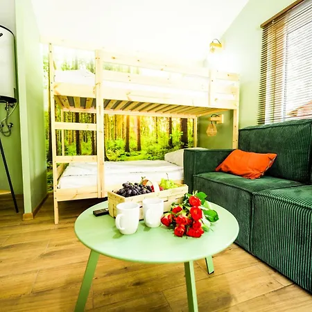 Ośrodek wypoczynkowy River Park Wśród Drzew Wzdłuż Rzeki