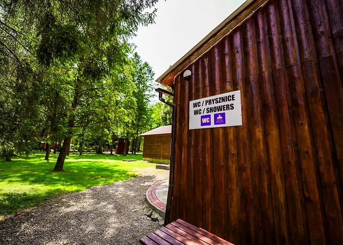 River Park Wśród Drzew Wzdłuż Rzeki 3* Zator